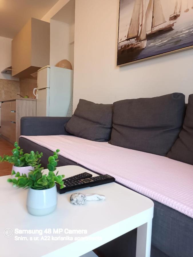 Apartments Ivancic Novi Vinodolski Bagian luar foto