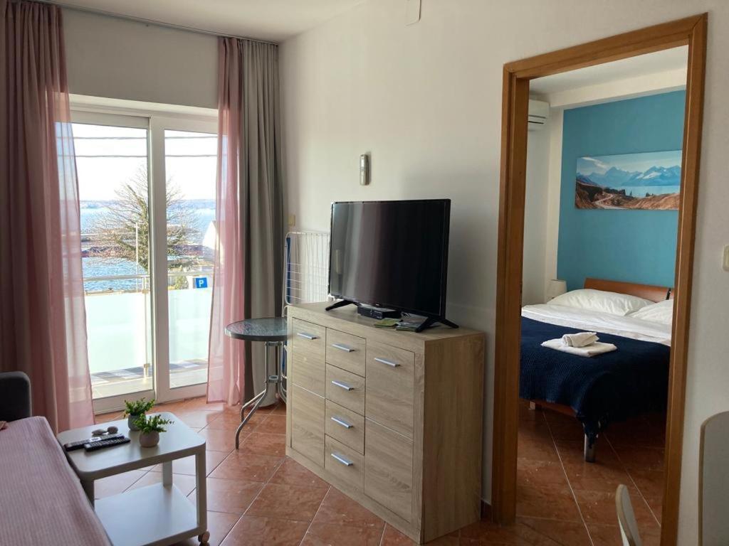 Apartments Ivancic Novi Vinodolski Bagian luar foto