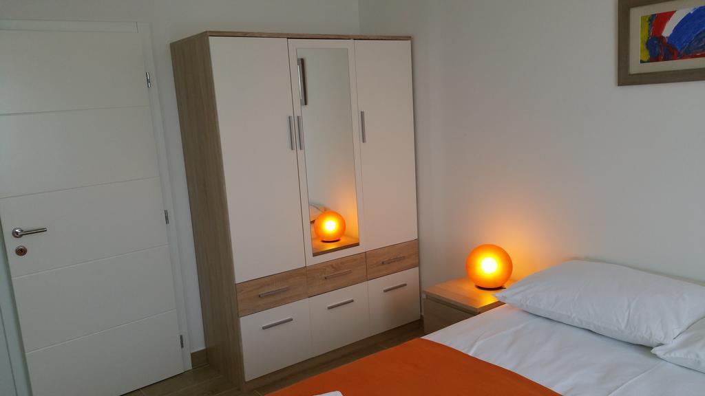 Apartments Ivancic Novi Vinodolski Ruang foto