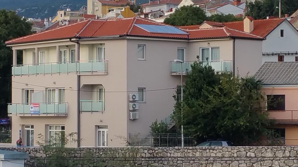 Apartments Ivancic Novi Vinodolski Bagian luar foto