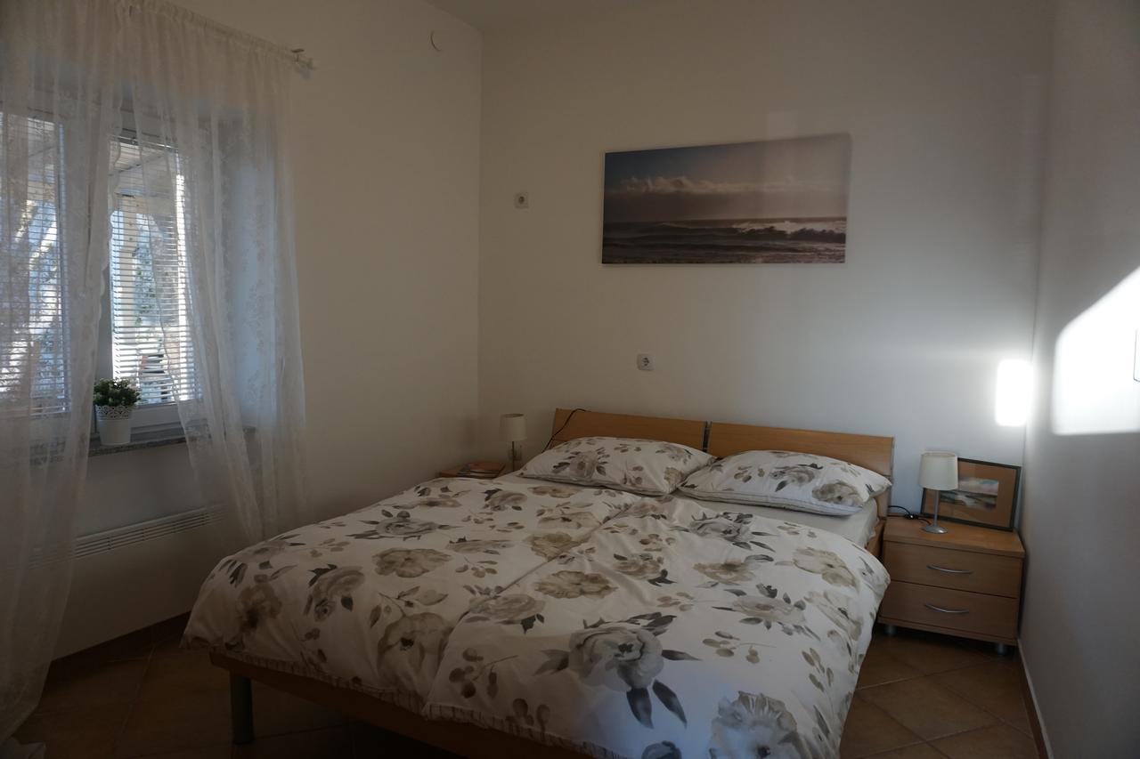 Apartments Ivancic Novi Vinodolski Bagian luar foto