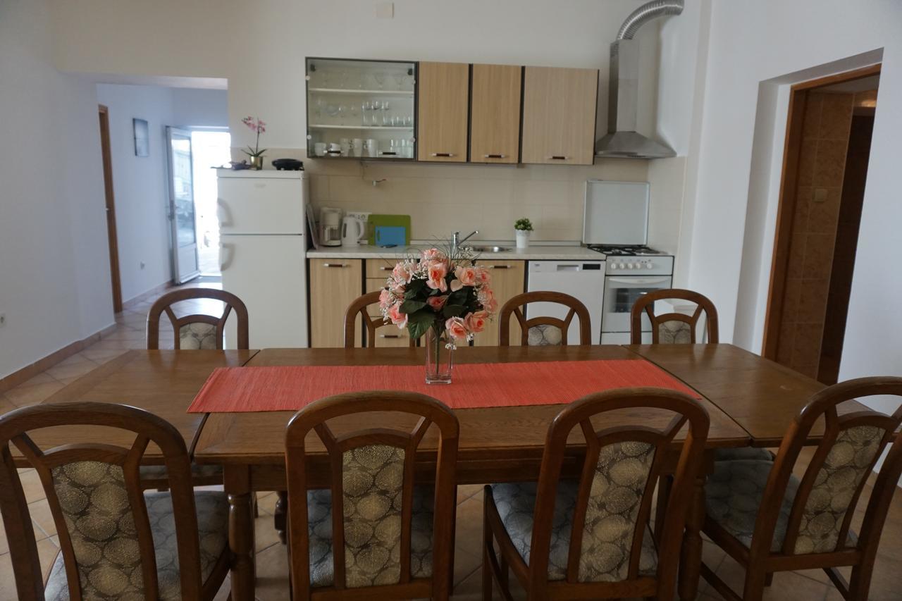 Apartments Ivancic Novi Vinodolski Bagian luar foto